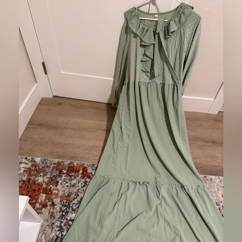 Beautiful green maxi dress